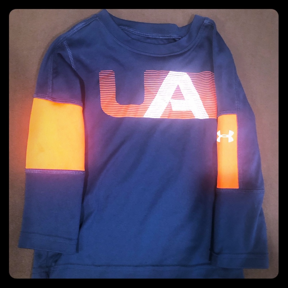 Boys 2T Under Armour Dry Fit